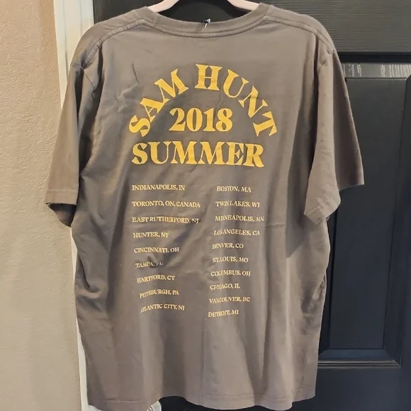 Gray Graphic T-Shirt with Yellow Print - Picture 3 of 3